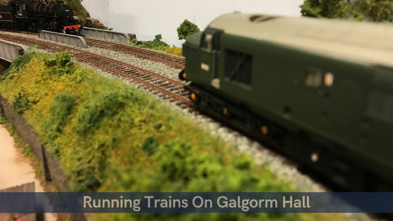 Building A OO Gauge Model Railway: Running Trains On Galgorm Hall