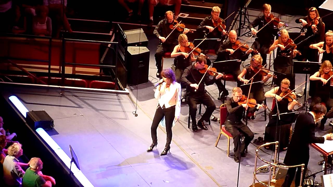 Chrissie Hynde - Later tonight (Pet Shop Boys Proms RAH 23.07.14)