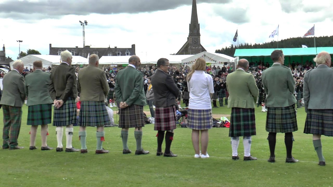 Aboyne games 2015 - Fiddle song at the opening ceremony