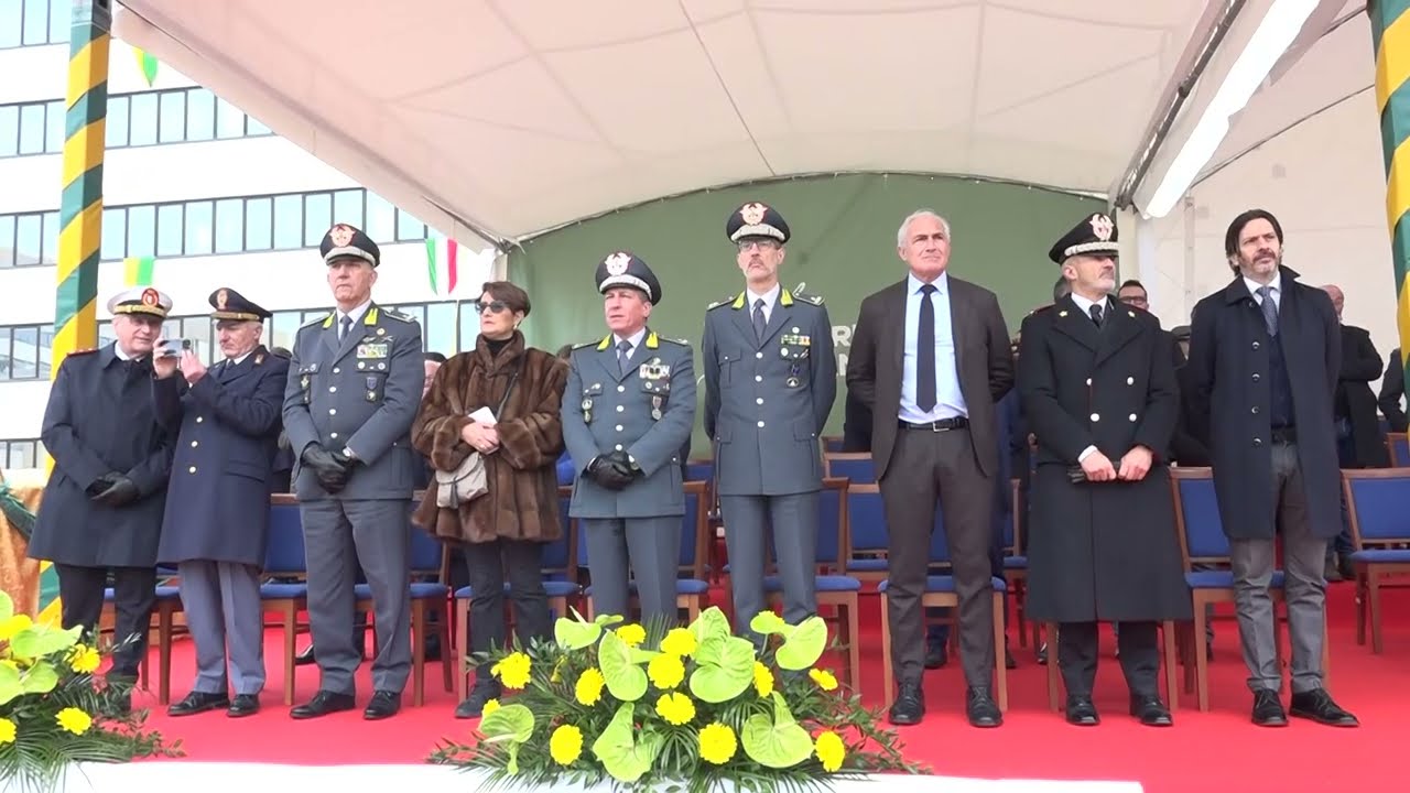Passione, valore e servizio: a Bari il giuramento di 803 allievi finanzieri
