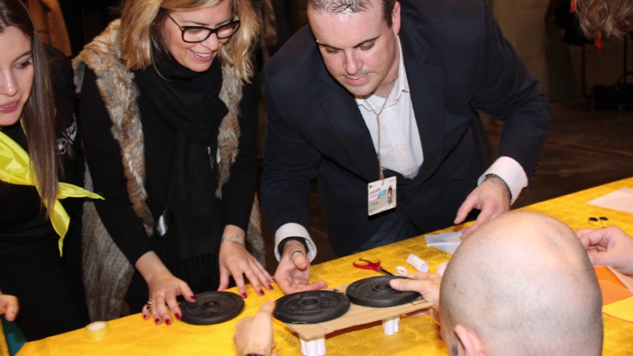 TRIVIAL GAME TEAM BUILDING ZARAGOZA SERVICIOS