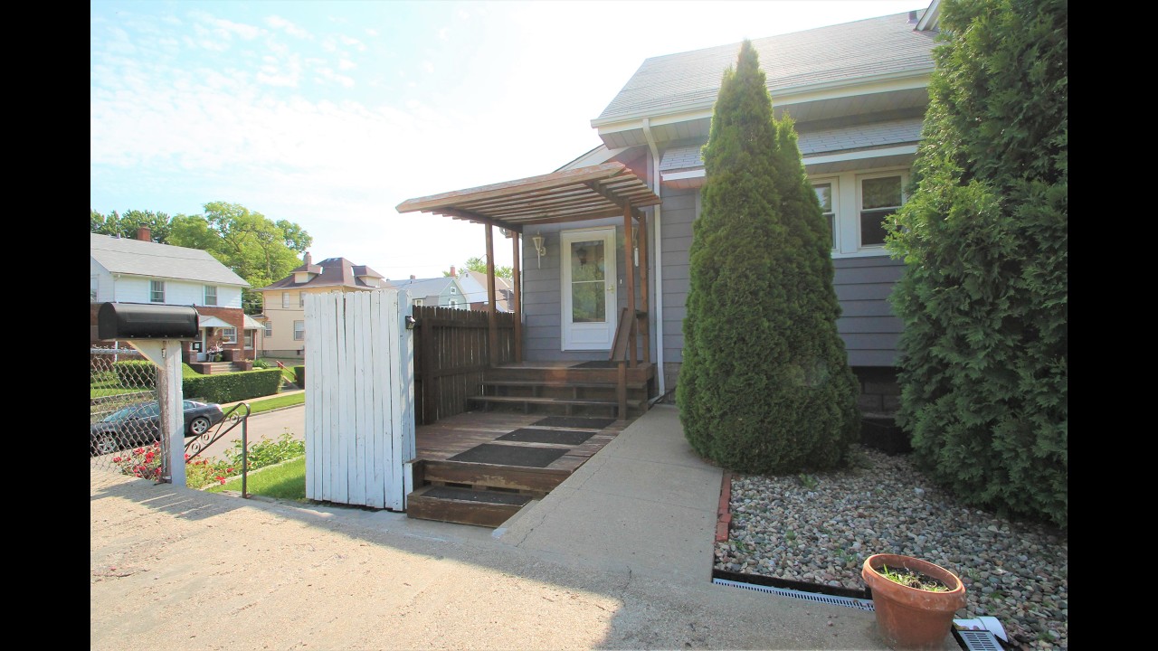 For Rent: 1017 Arbor St./3Bd/3Ba/1562sf