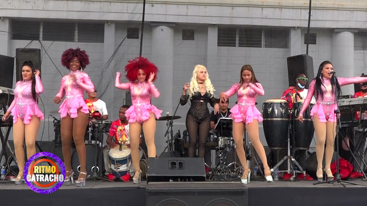 TU FAMILIA, CHICAS ROLANDS EN VIVO RITMO CATRACHO TEGUCIGALPA