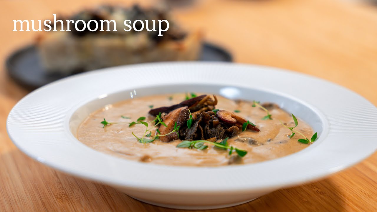 Mushroom Soup // Cooking on a Cold Evening