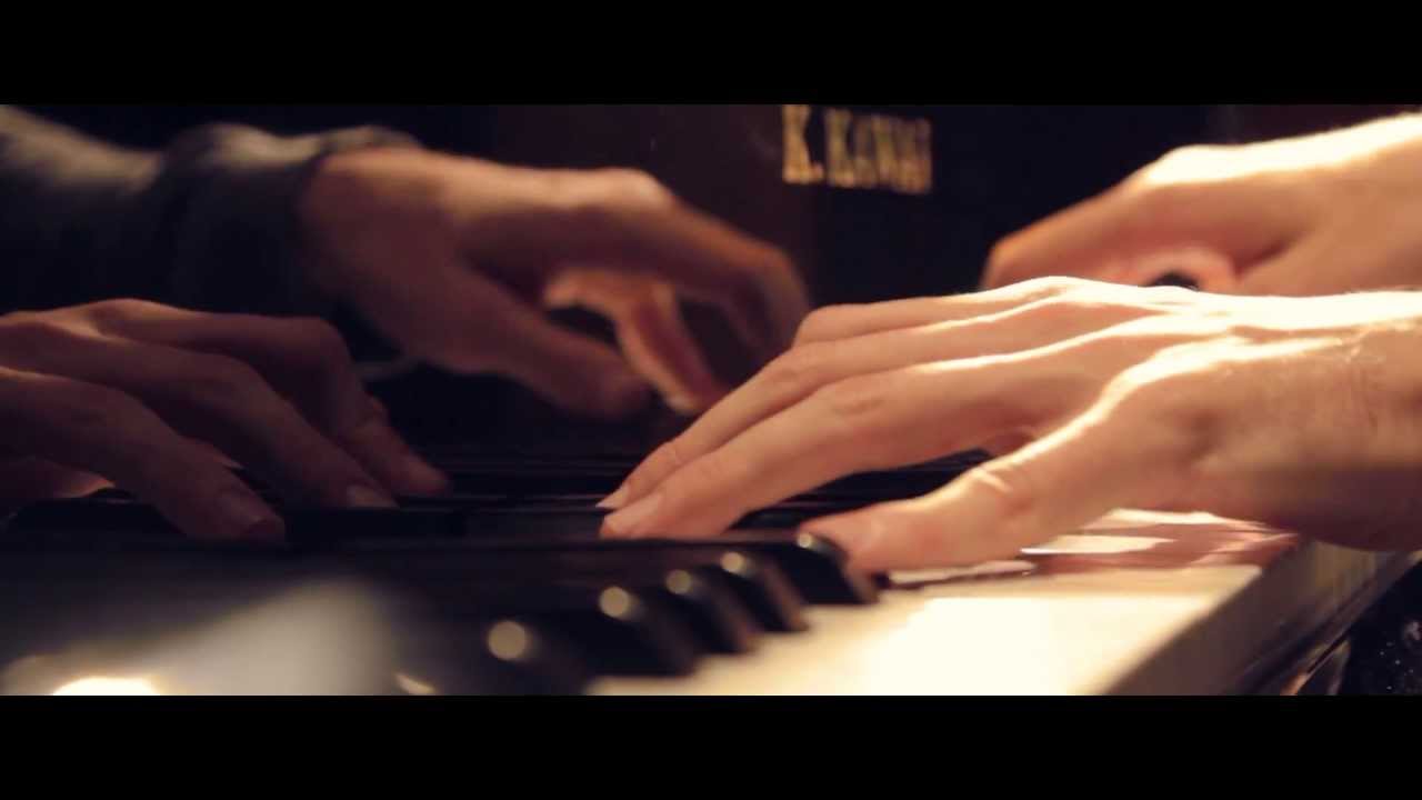 AZZIS MIT HERZ - Deine Chance (Official Music Video HD)