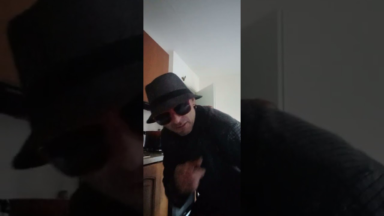 Una rosa Pericolosa Adrian Gnele Molleggiato