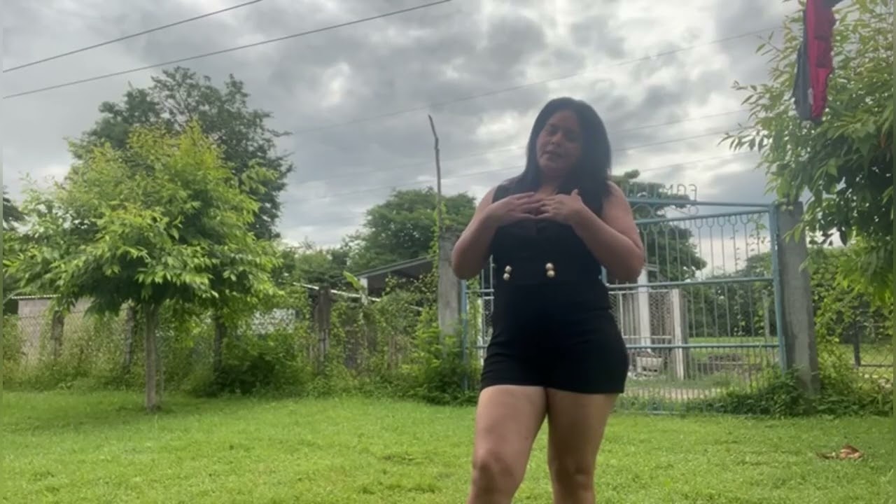 Haciendo los quehaceres y mostrándoles la fea calle que nos dirige a Nuevo Edén de San Juan 🥹