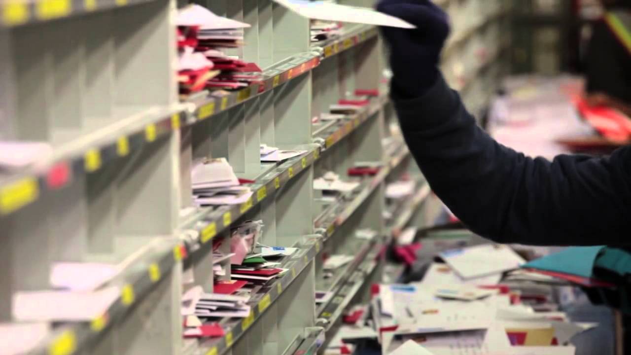 Royal Mail's Worldwide Distribution Centre on the years busiest morning.