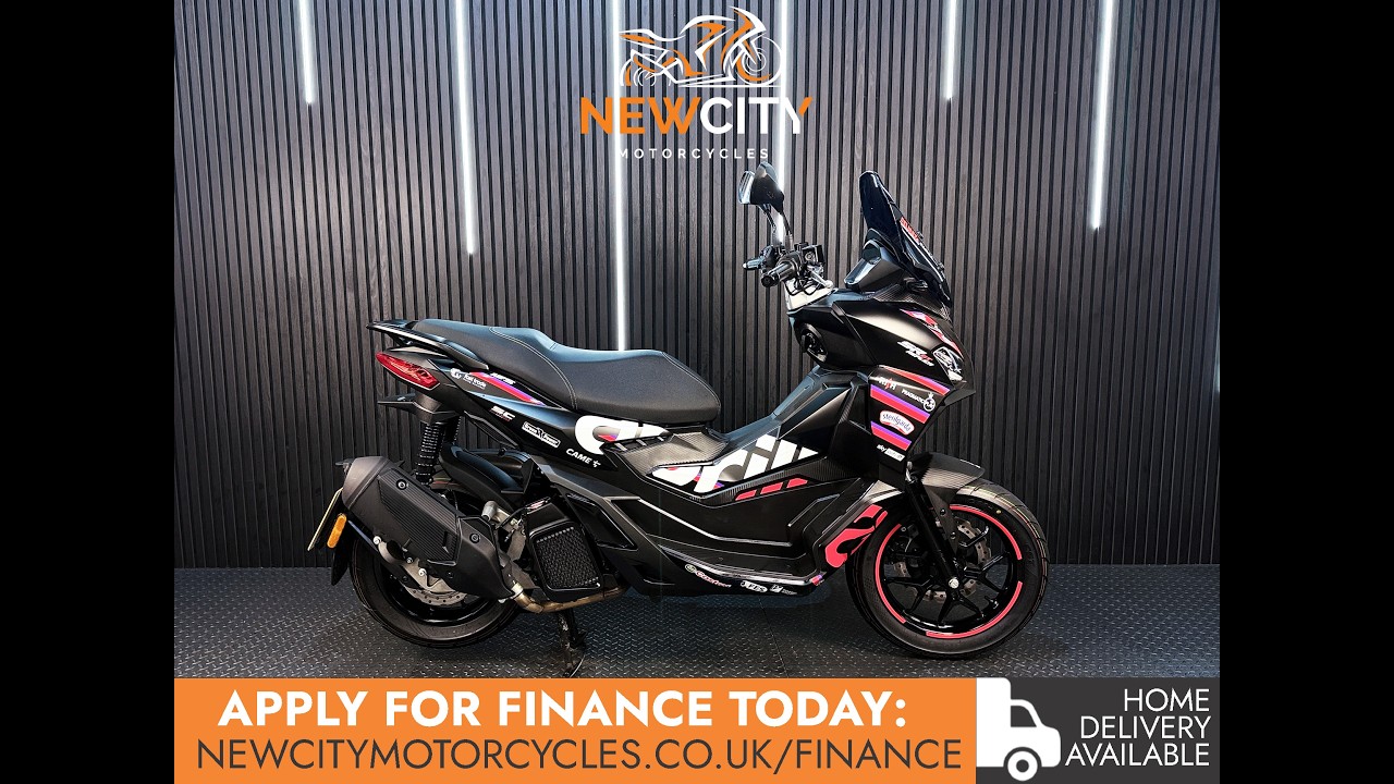 (2025) Aprilia SR GT 125 Replica Black 101 Miles Used