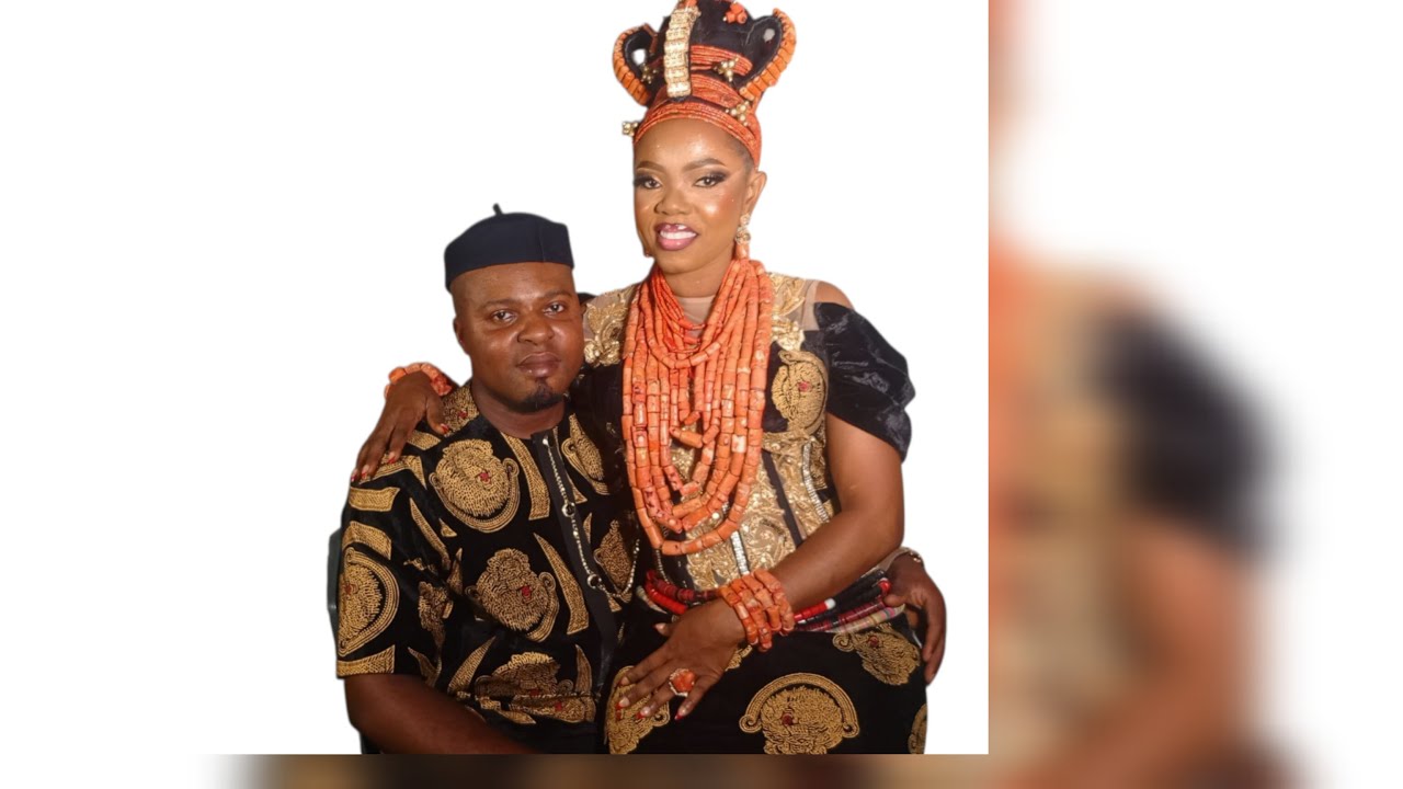 Traditional marriage ceremony between Glory and David. live @ omolua igbanke Edo state. Dis 2