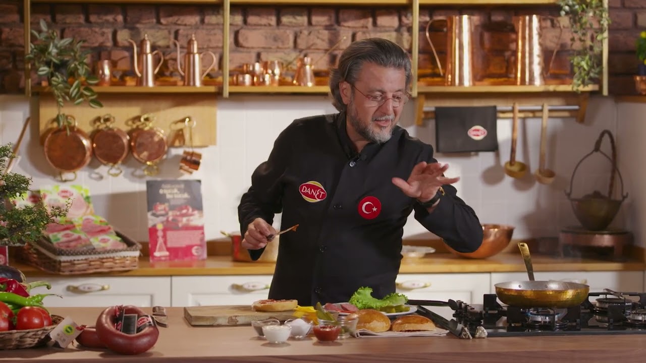 Ramazan Bing&ouml;l İle Danet Mutfağı - Sucuk Burger - Tescilli Afyon Sucuğu