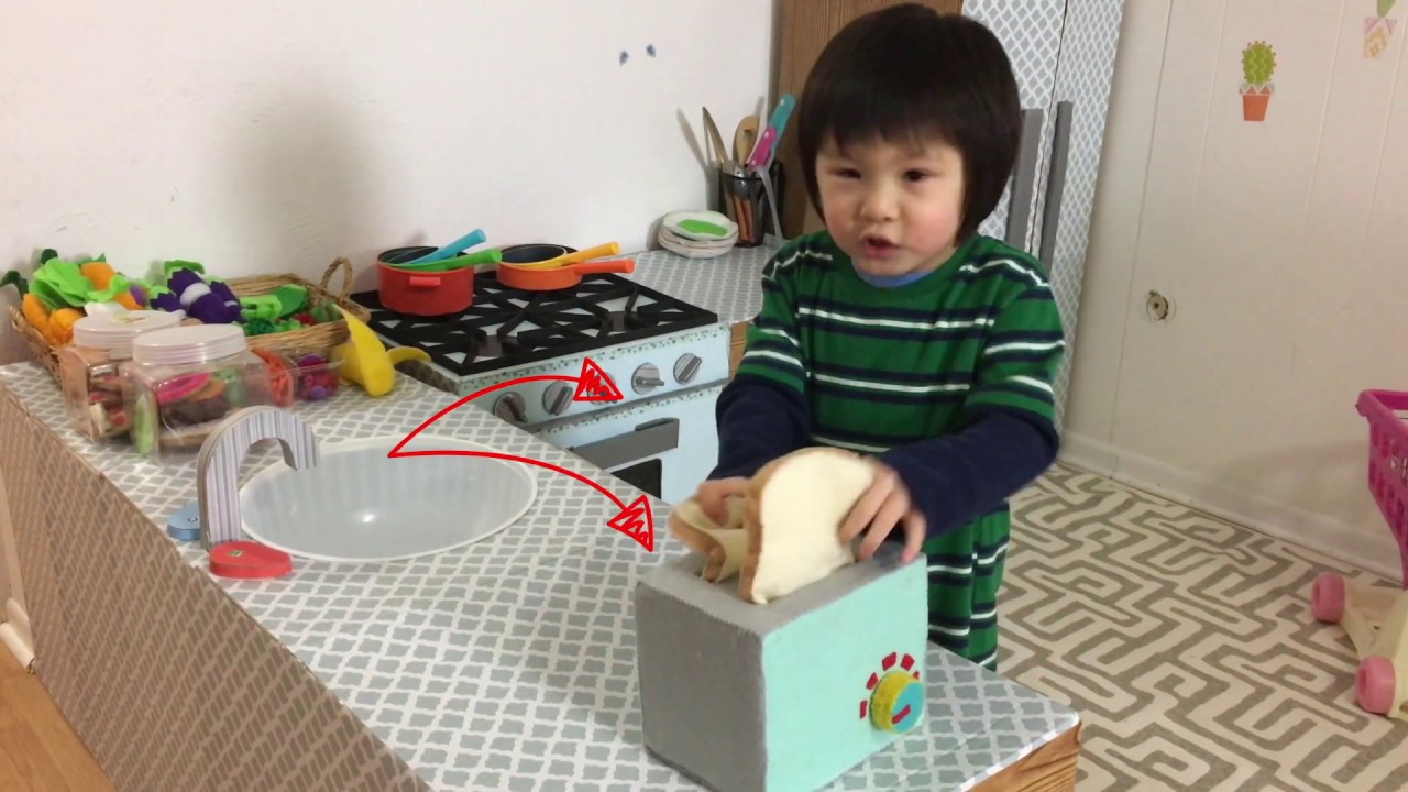Cardboard toaster | HappyBankyCraftymom