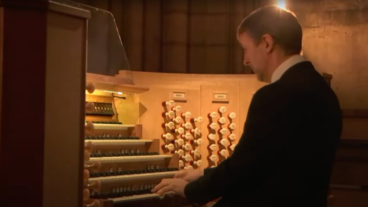 Noel Notre Dame de Paris - A babe is born William Mathias / Improvisation Olivier Latry