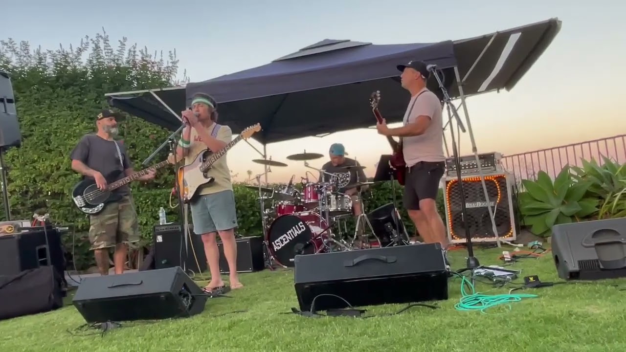 Rad Bones: Linoleum NOFX cover (Live at D&E&rsquo;s Summer Bash 7/27/2024)