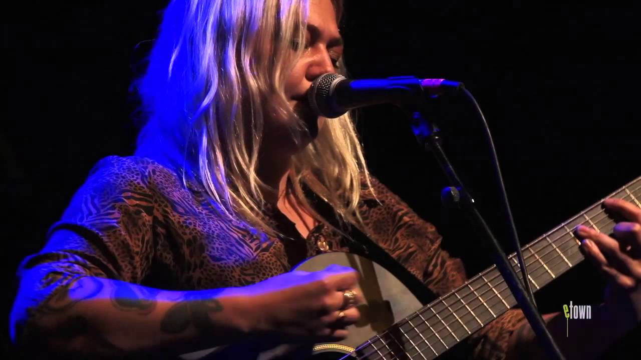Elle King - 