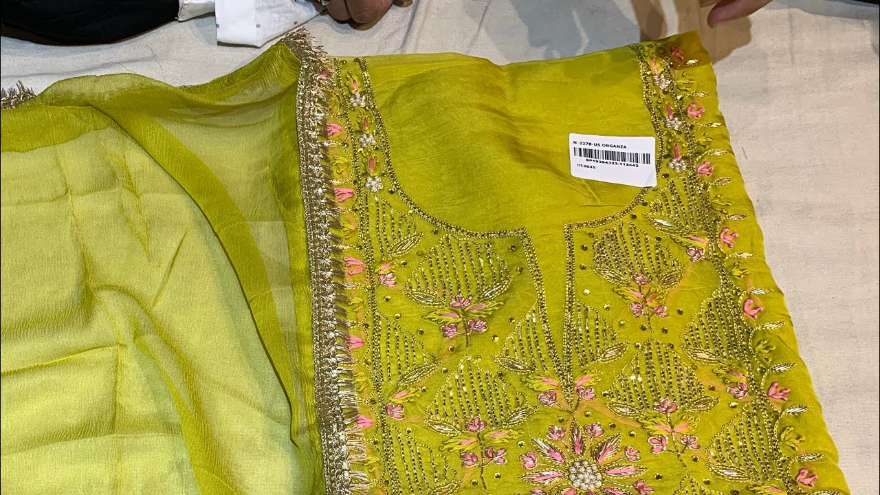 😍handwork के पंजाबी suits अब बिलकुल कम priceमें📞8930234100
