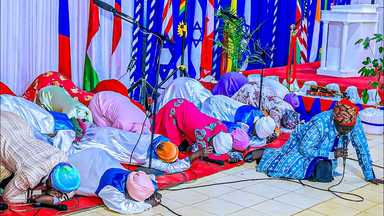 EVERYBODY BROKE DOWN DURING THIS WORSHIP - NIKUITAPO BWANA UNASHUKA || KONOIN CHURCH