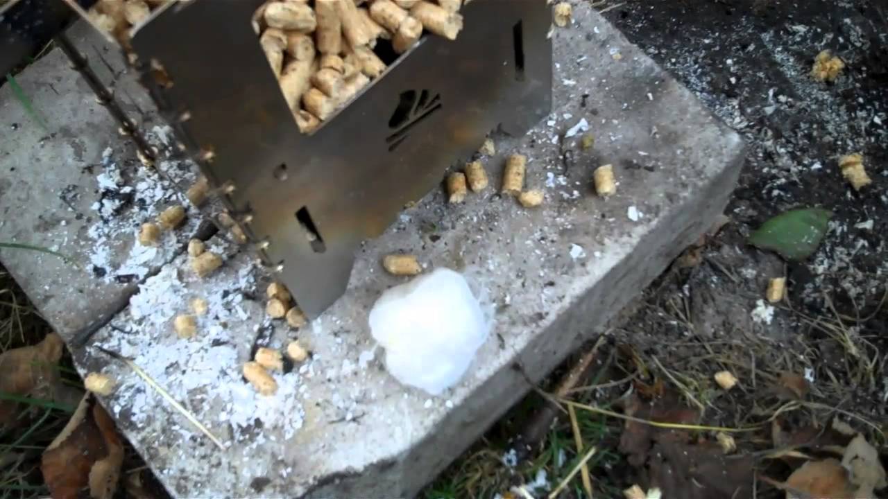 Bushbox XL mit Holz & Pellets