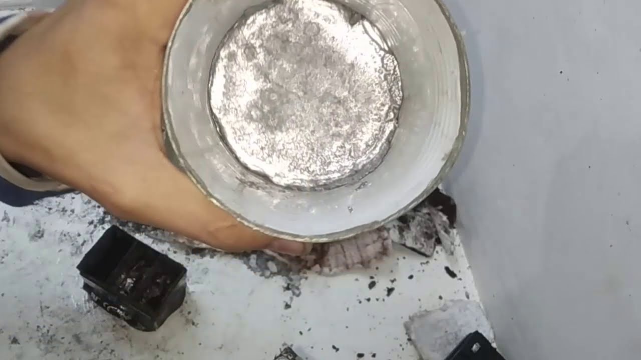 لا ترمي  البطارية القدية بها كنز فلا ترمي  ولا تبيعها