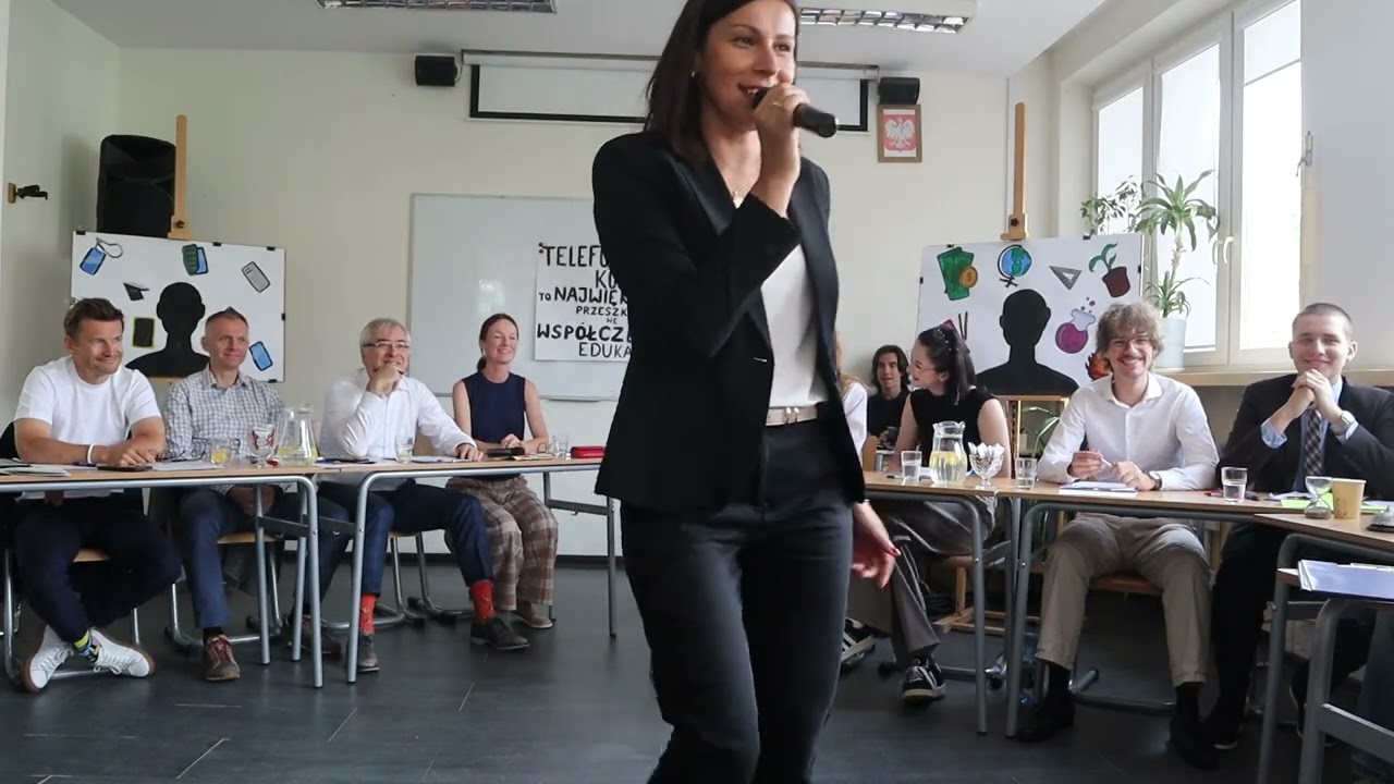 Debata Oksfordzka - Telefony komórkowe to największa przeszkoda w edukacji