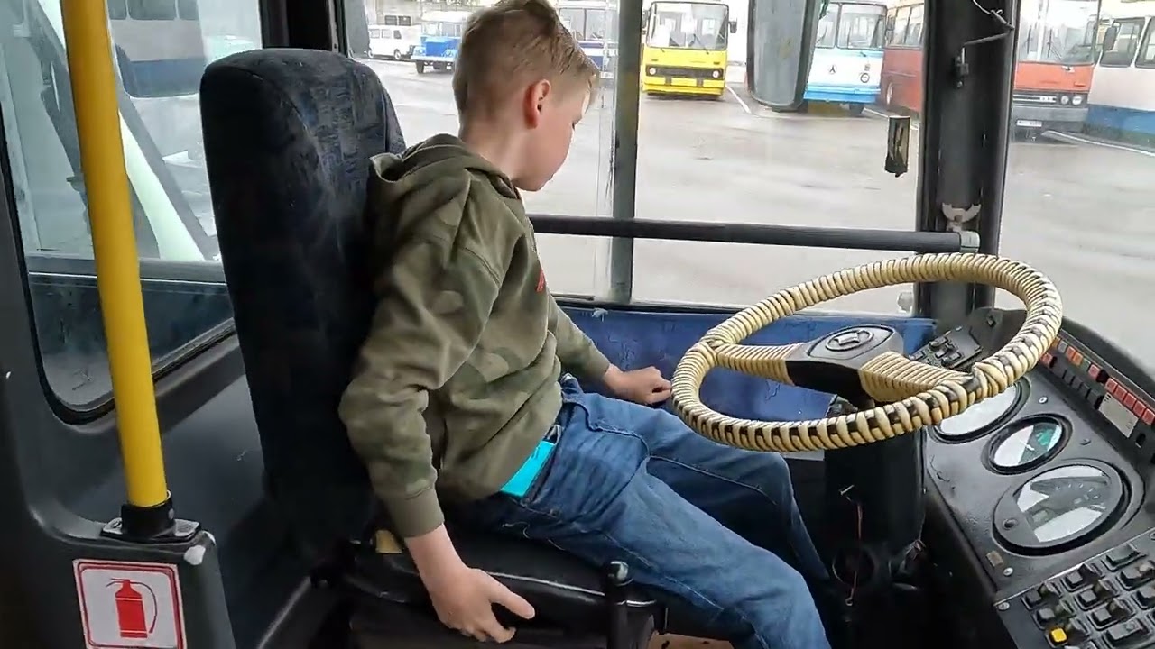 Автобус ПАЗ 4230-02 