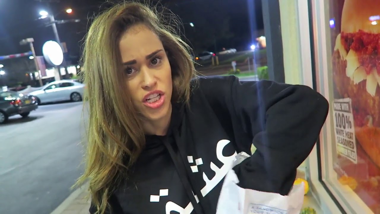 YANET GARCIA MY FIRST HAUNTED HOUSE😱 👻🎃 (REUPLOAD)