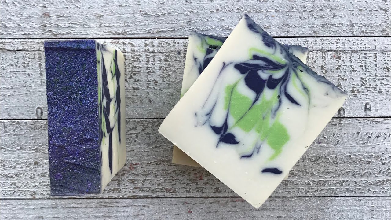 Making &ldquo;Blaspberry&rdquo; Cold Process Soap + Guest | Hanger Swirl FAIL
