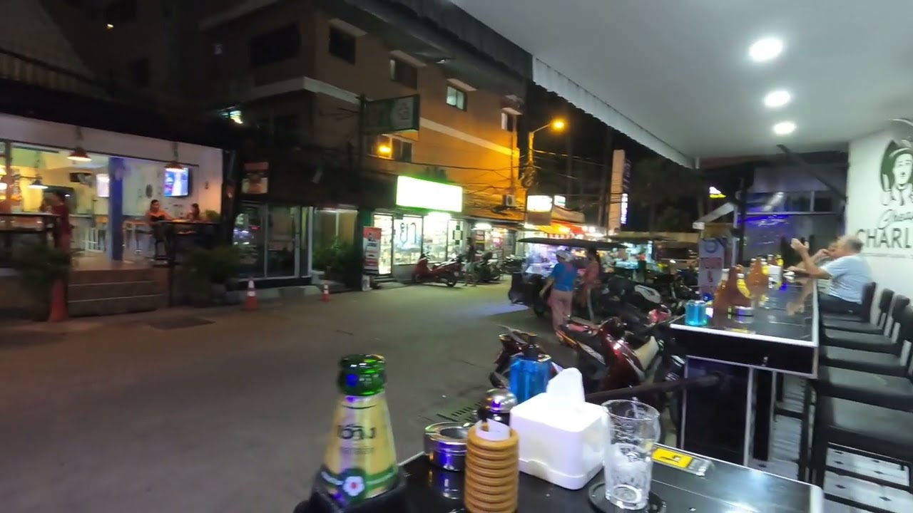 CHEAP CHARLIES JOMTIEN PATTAYA