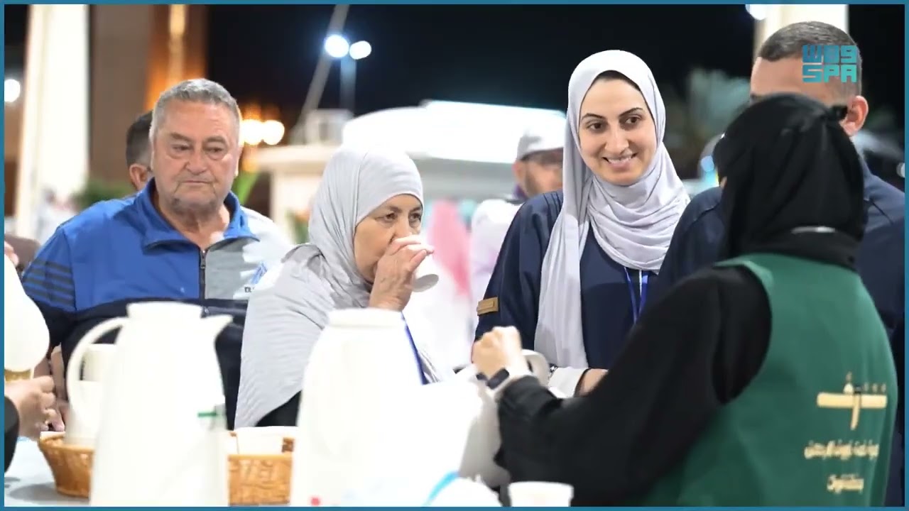 أبناء منطقة تبوك المتطوعين والمتطوعات، يؤدون دورًا حيويًا في خدمة ضيوف الرحمن بمدينة الحجاج