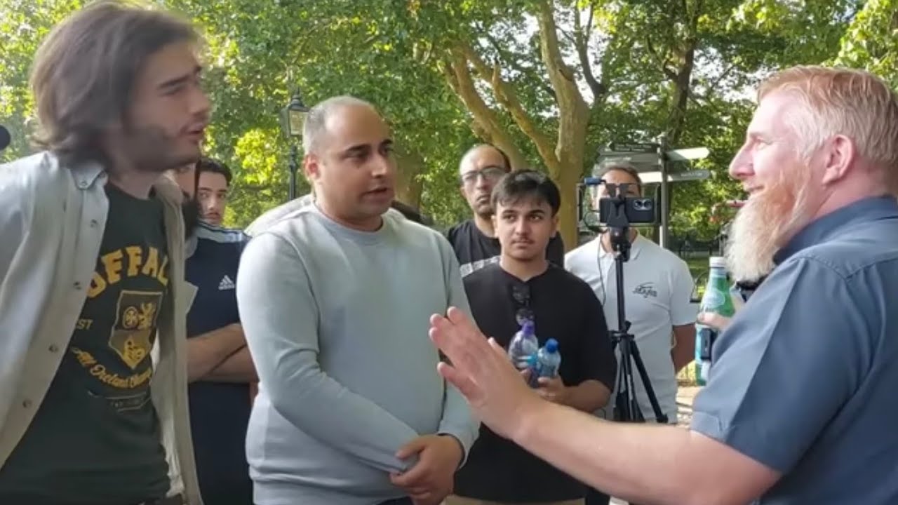 Atheist Challenges Hamza&hellip; Regret it Instantly | Hamza | Speakers Corner 