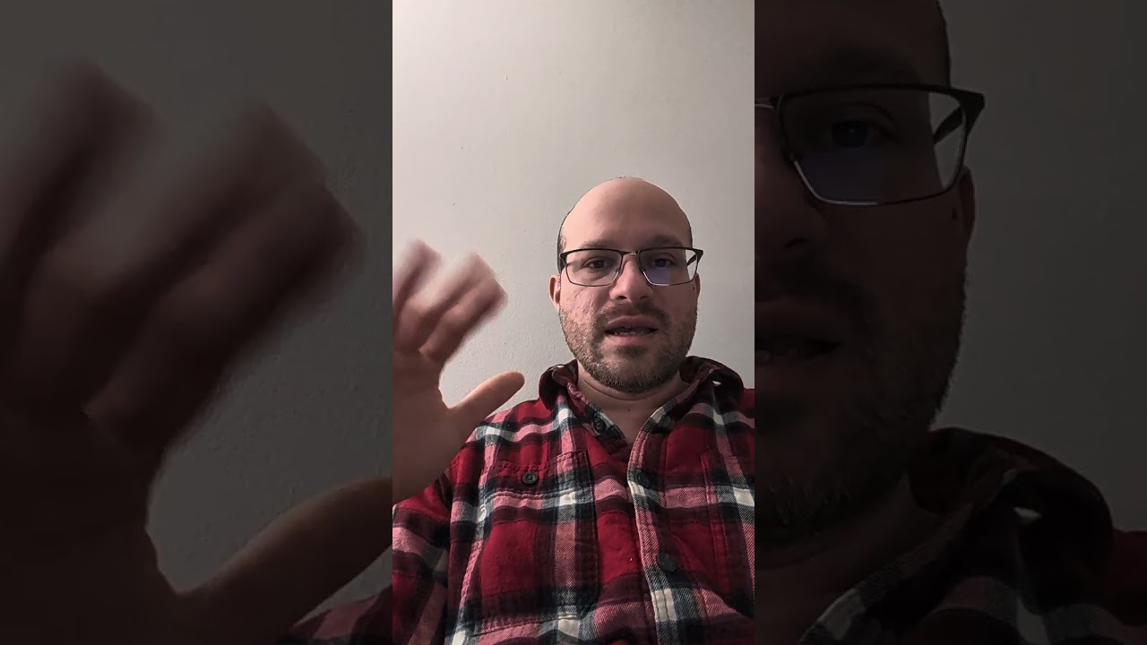 Protocolos de comunicación y topologías de red en sistemas distribuidos