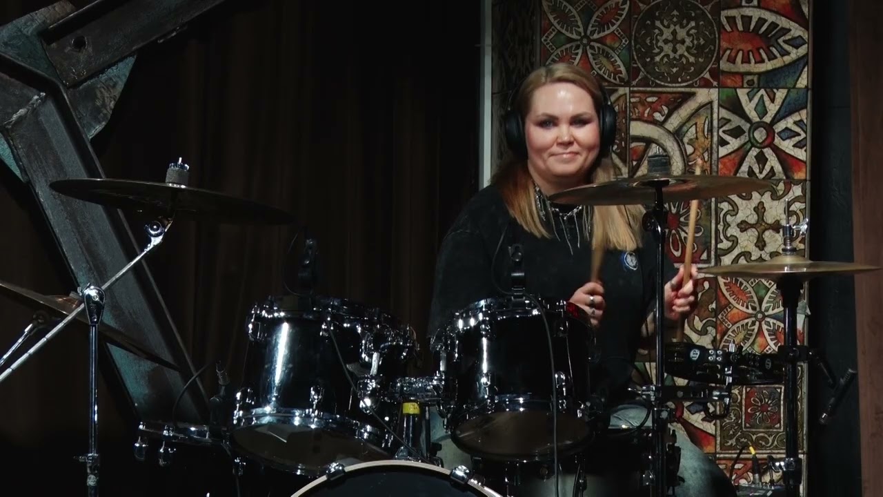 Сидоренко Виктория: Парк Горького - Moscow Calling (drum cover)