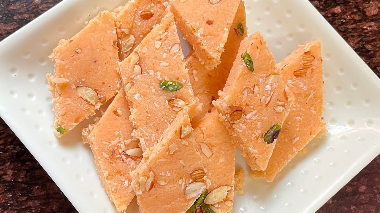 Nariyalbarfi, ekdum restaurant jaisi mithai banayen ghar me | cookingvideo