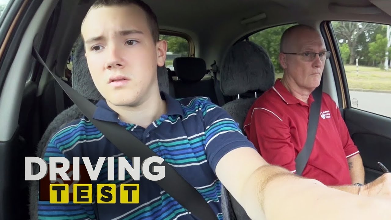 'He's hanging on for grim death' | Driving Test Australia