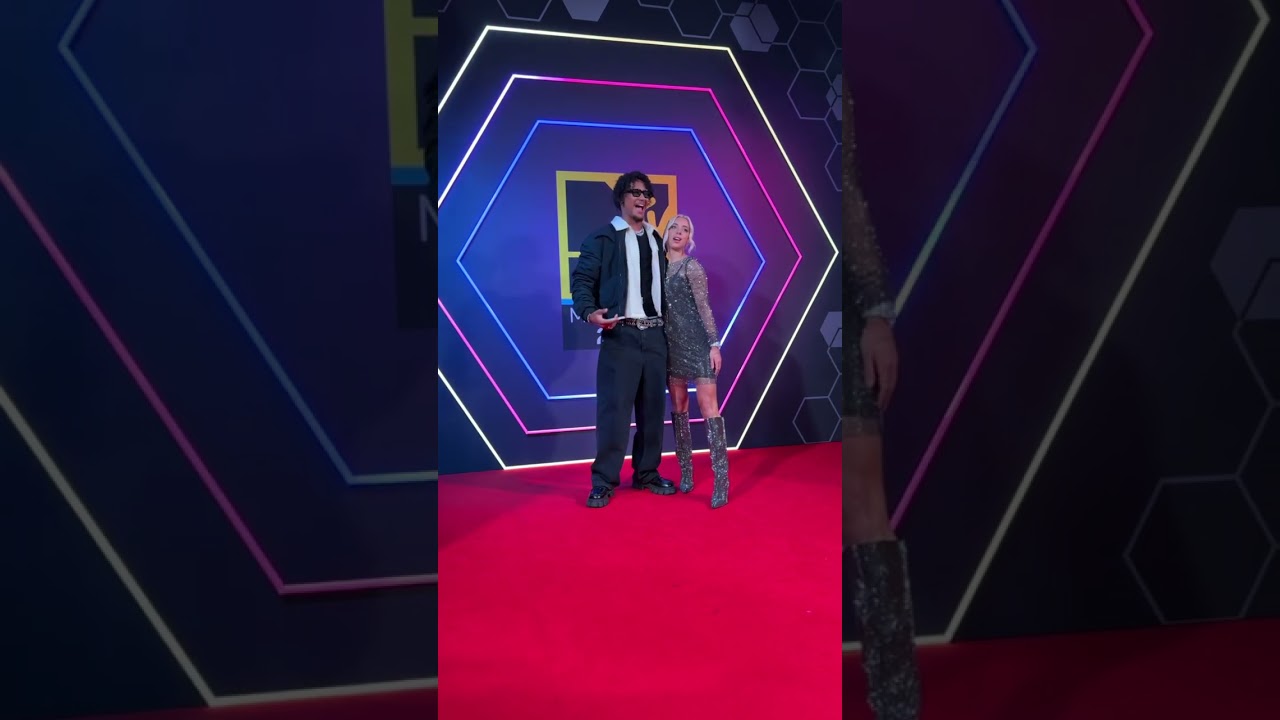 Germany Shore Walentina Doronina & Jeramine Diallo have reached the EMA’s red carpet 🔥🔥