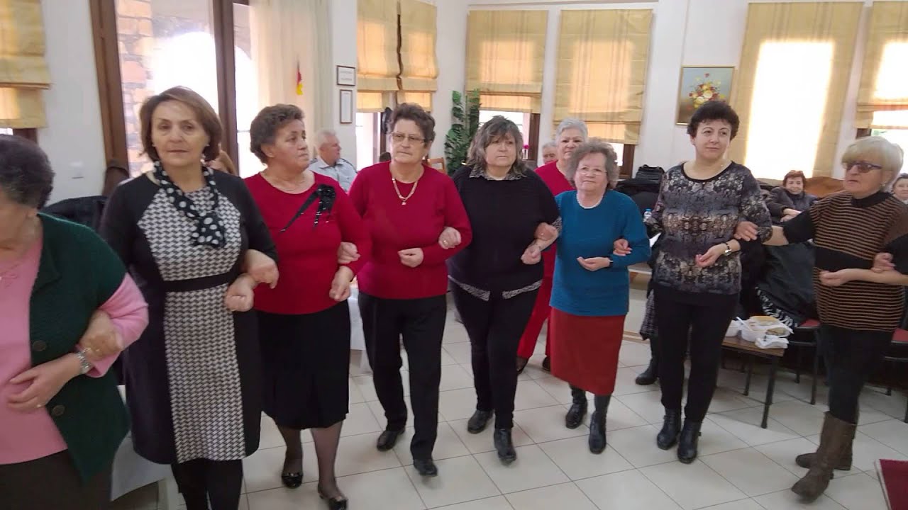 ΣΙΑΤΙΣΤΑ ΡΑΔΙΟ  95.7 FM Ο ΤΡΑΝΟΣ ΧΟΡΟΣ .. ΚΑΠΗ τραγουδι .. καθαρα δευτερα    14/3/16