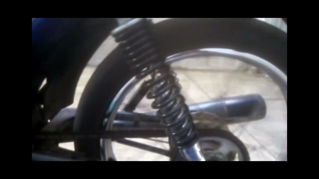 &iquest;por qu&eacute; mi llanta trasera se tambalea?.🛵