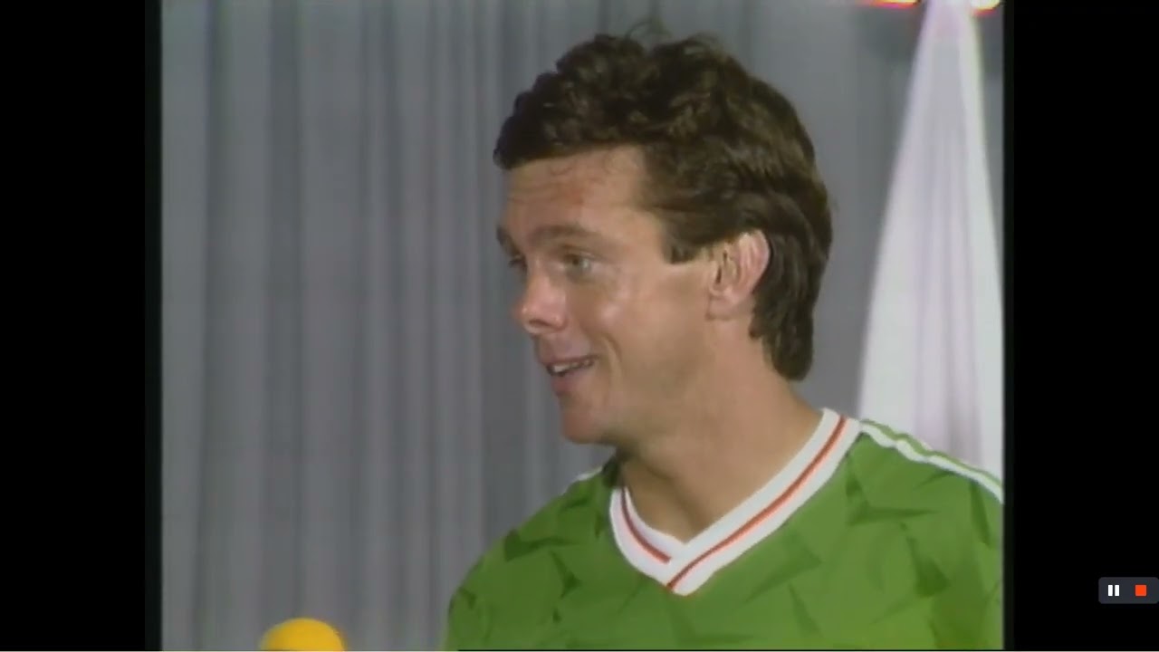 Ireland Into Final Eight 1990 World Cup, Dave O'Leary & Packie Bonnar interview.