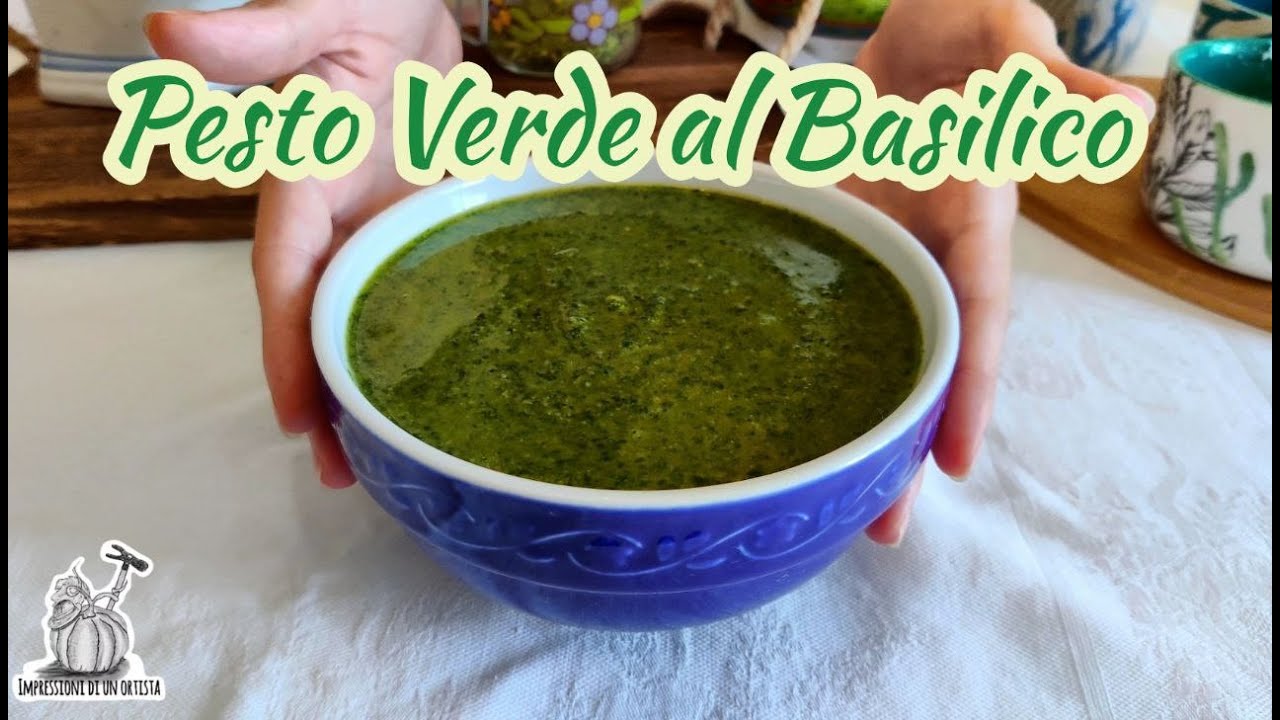 Pesto verde veloce (alla genovese) senza aglio, con ricetta veloce.