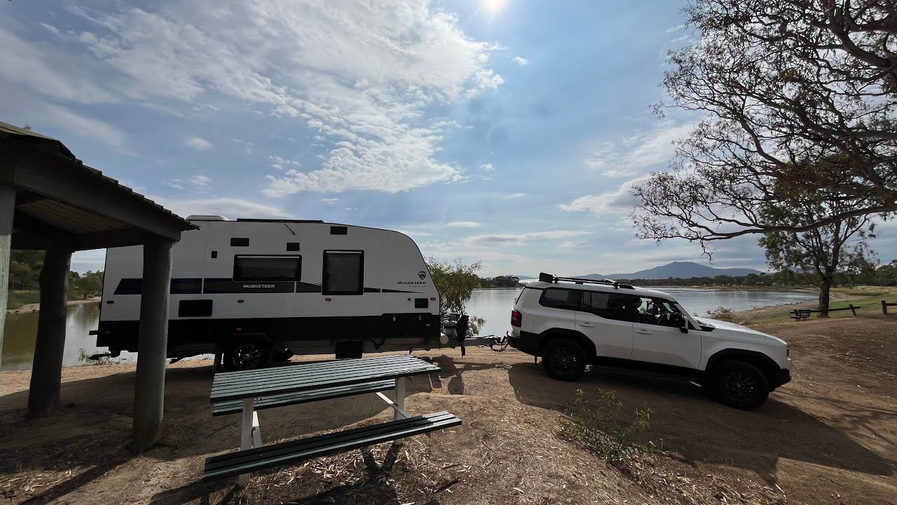 On the road again- Melbourne to Gippsland and home. Prado 250 and Crusader Musketeer Warrior.