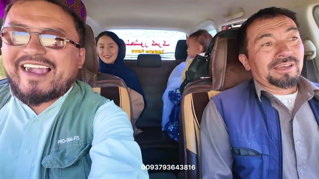 آقا سلمان با مادر سهیلا نا راحت هست😢 چرا دور دورمیگرده و با مهمانی نرفت