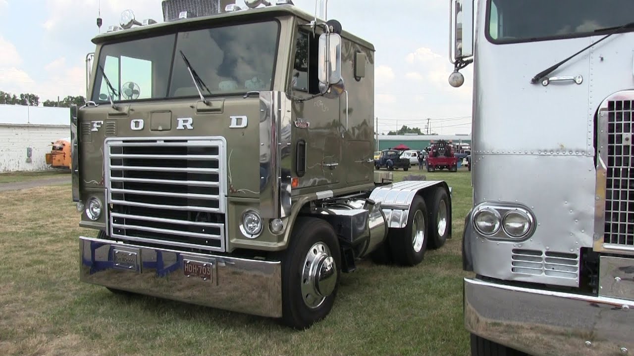 1971 Ford W9000 Cabover At Ohio Vintage Truck Reunion 2024