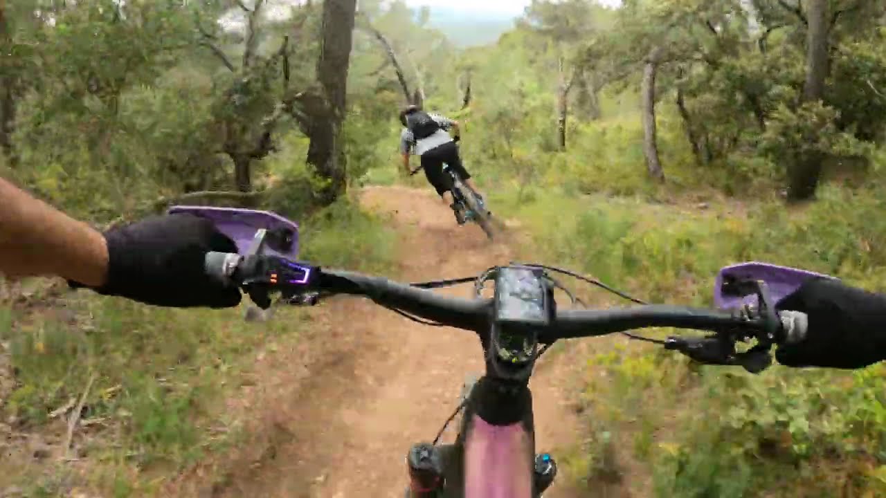 Mtb venelles avec une découverte bien hard 😬😬