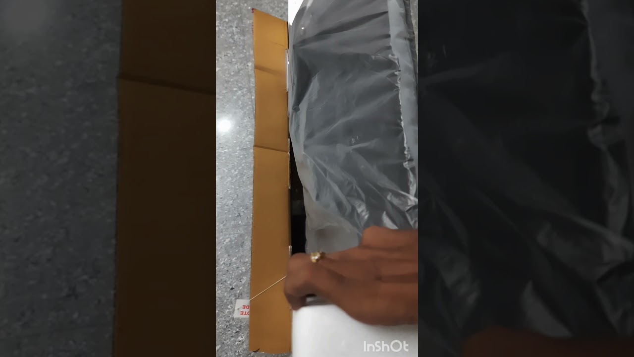 Thomson R9 60 cm (24 inch) HD ready LED TV unboxing