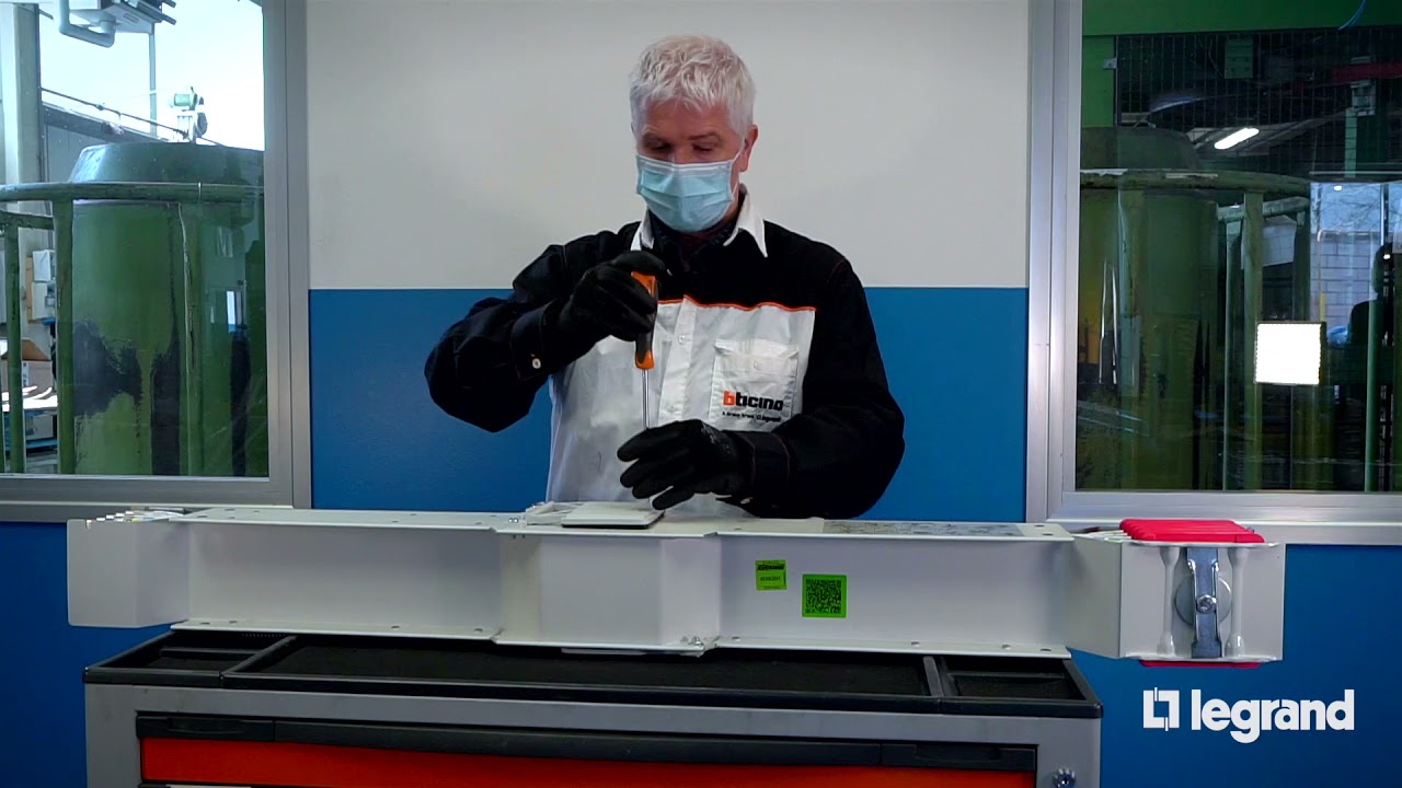 Legrand: XCP tap-off boxes 63A-250A  Fiberglass Plastic - Tutorial