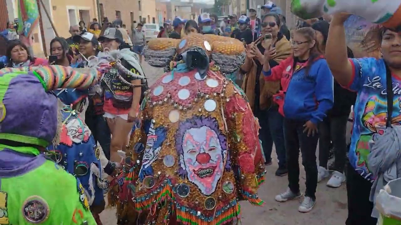 último día de carnaval comparsa juventud alegre de Humahuaca 2022 (2)