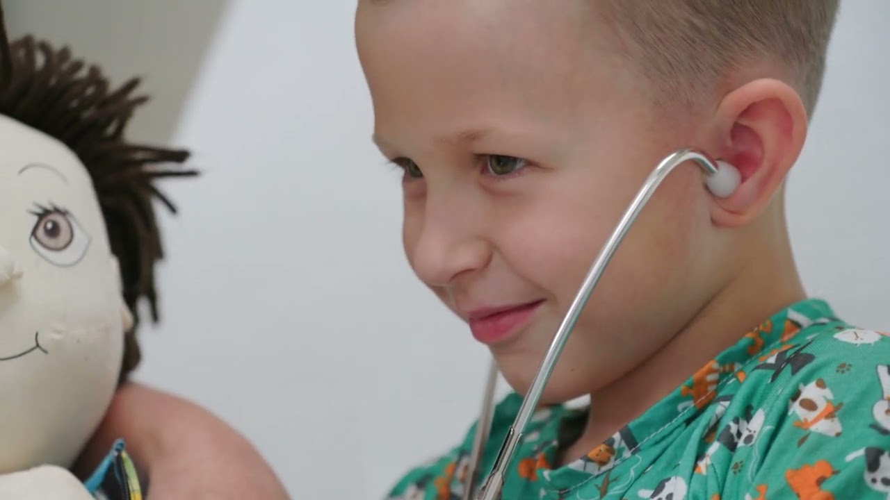 Child Life Specialists Reduce Fear at Children's Hospital