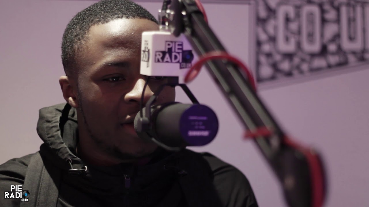 MB26 x Official Vee Freestyle on ToojThursdays  | Pie Radio