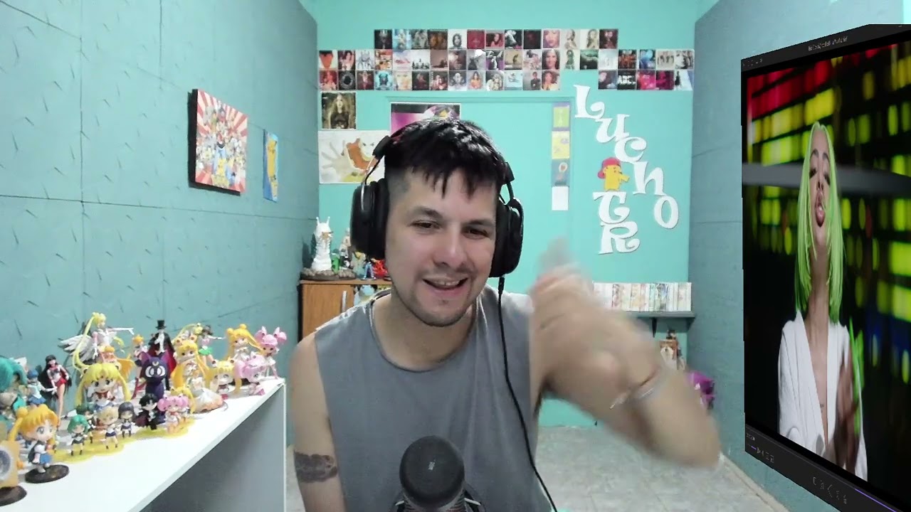 Reaccion Yailin La Mas Viral   Bad Bxtch Video Oficial