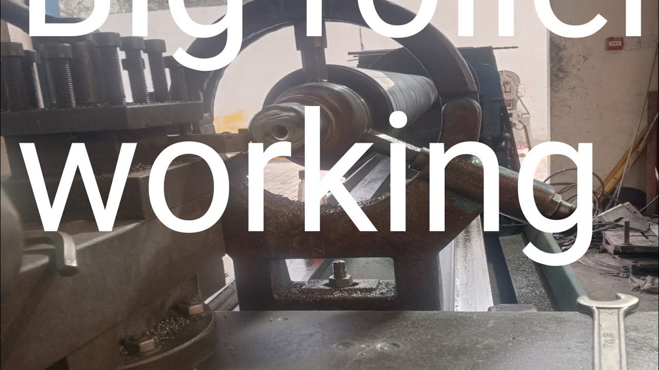 Both bearings of the tissue roller's chassis were damaged, so they were repaired by welding and 